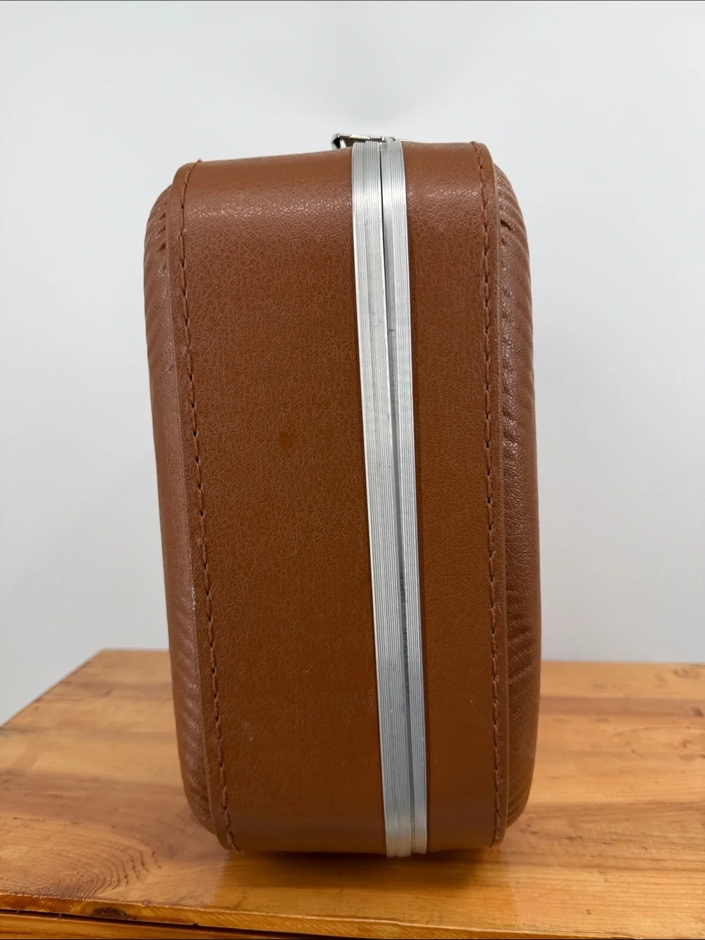 Vintage 70s child’s brown Grandma overnight suitcase travel luggage case MCM